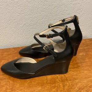 NEW Cole Haan leather wedge pumps 9B